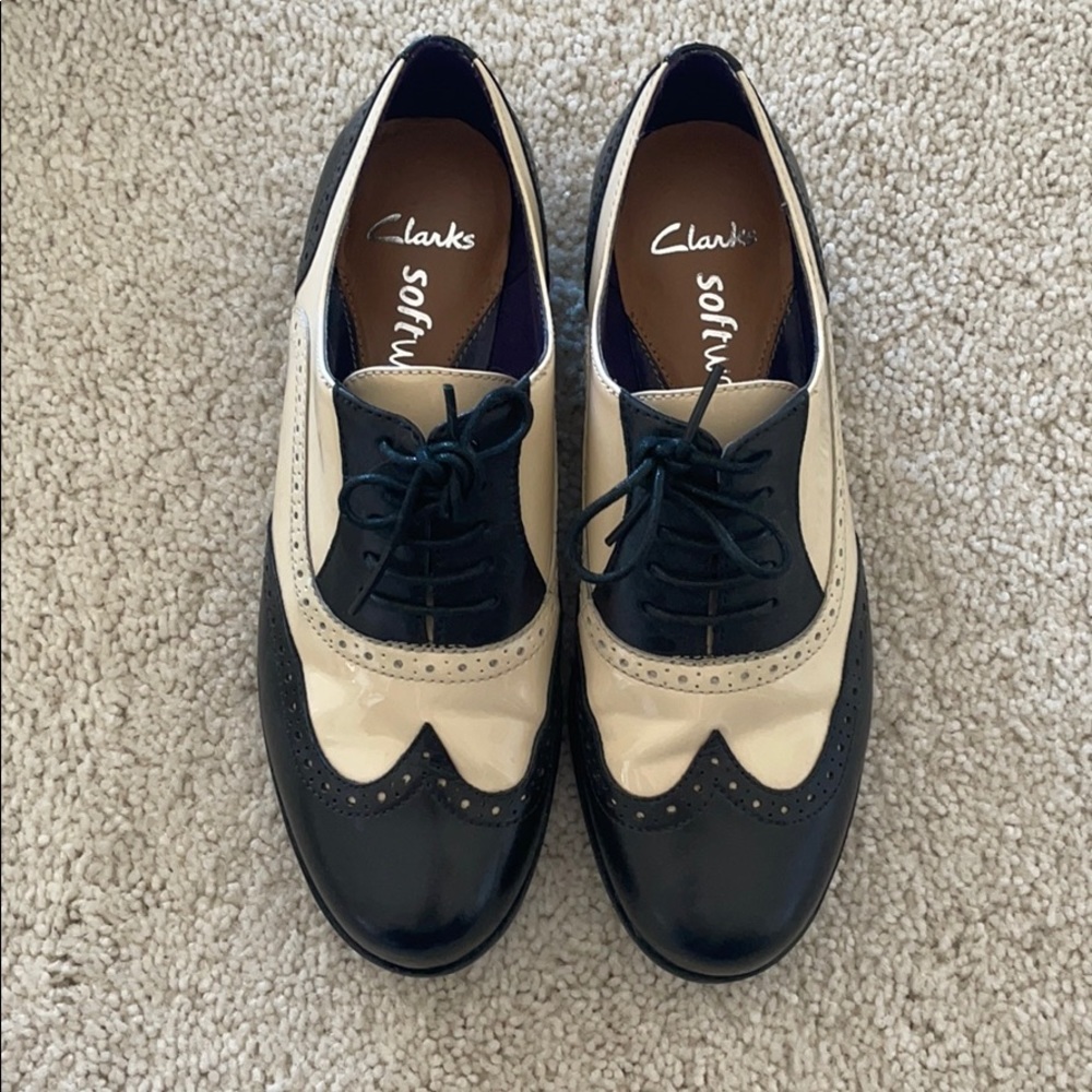 Clarks softwear oxfords